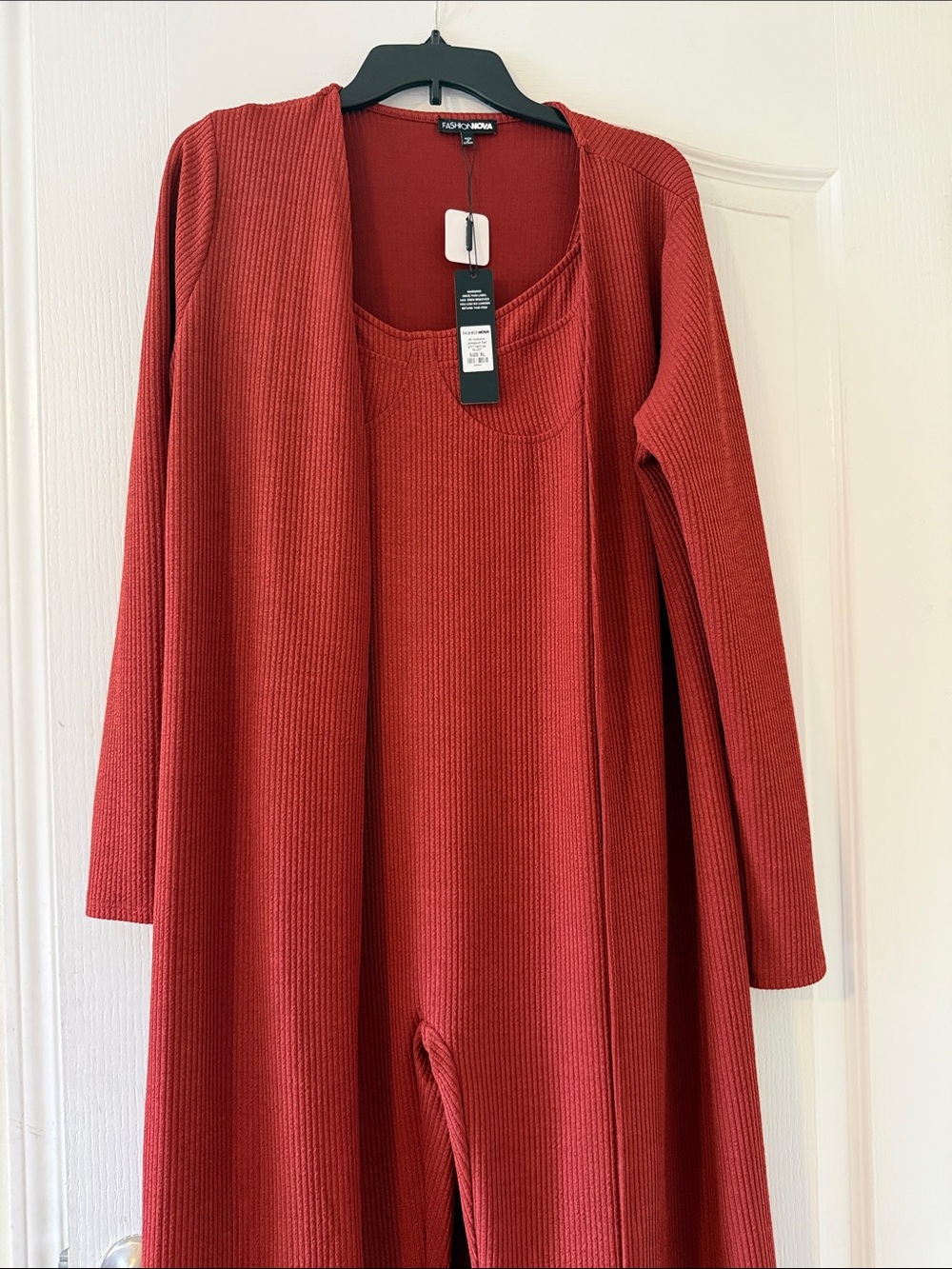 Fashion to Figure Rust-Red Ribbed Open-Front Cardigan Set